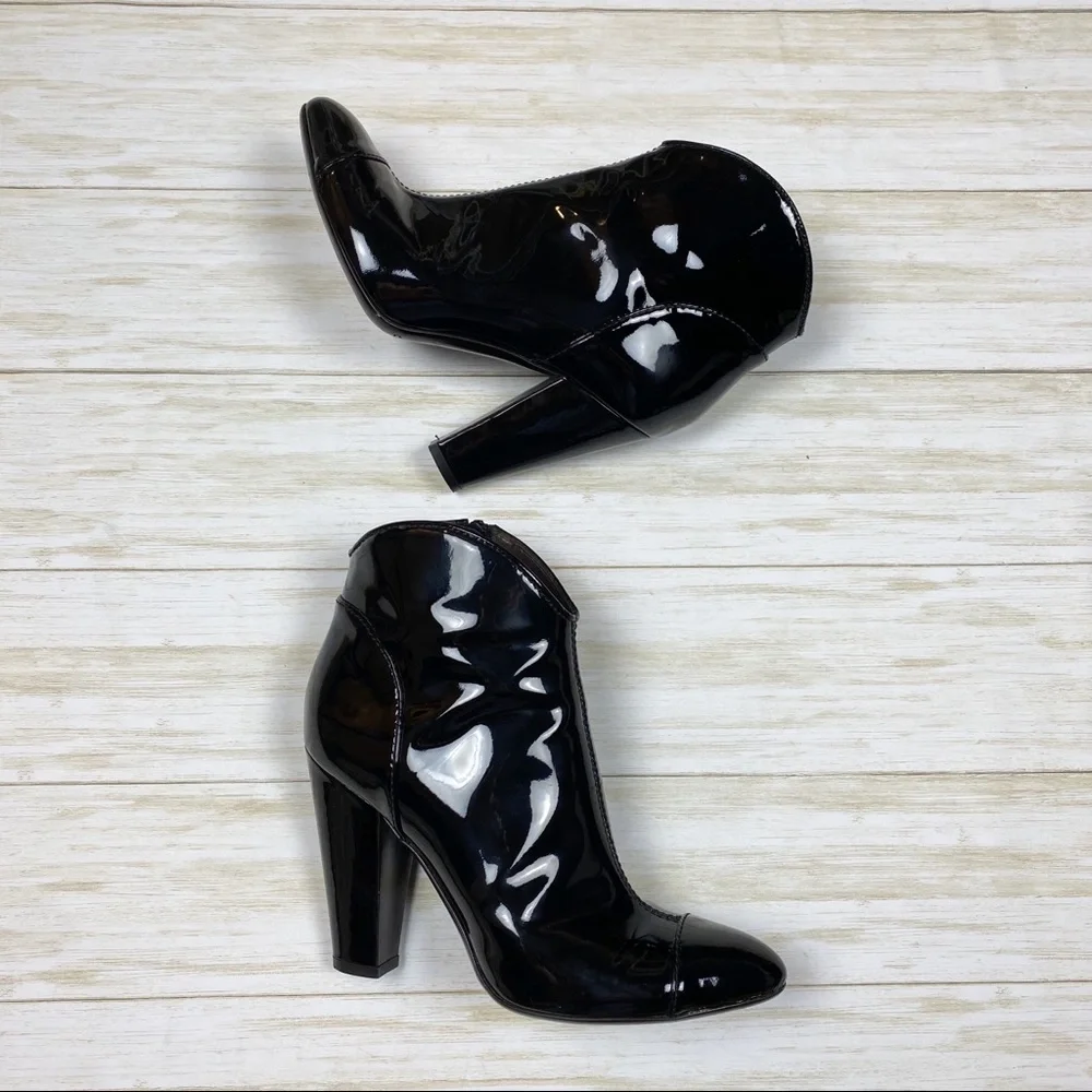 BURBERRY black patent leather ankle boots - Picture 6 of 14